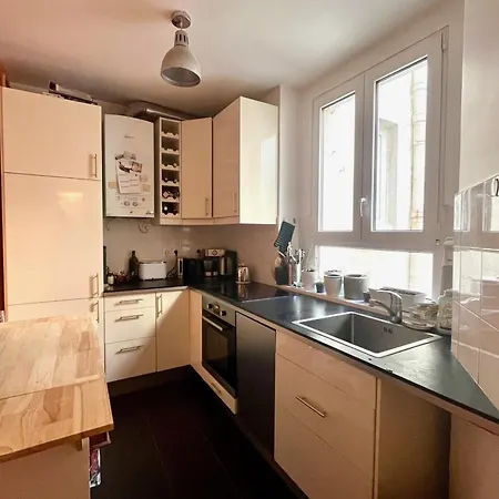 Daire Cozy 45 M Near Epinettes Paris